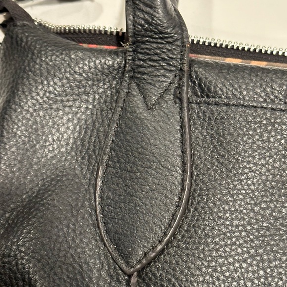 Lodis BLACK PEBBLED LEATHER  SHOULDER BAG TOTE Floral Interior - Picture 16 of 16